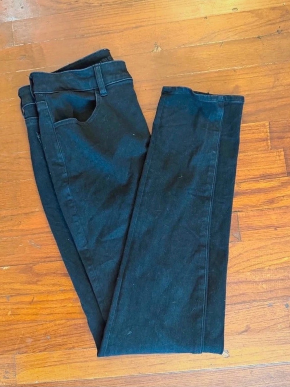 American Eagle Women’s Black Skinny Jeans - Classic Stretch Fit